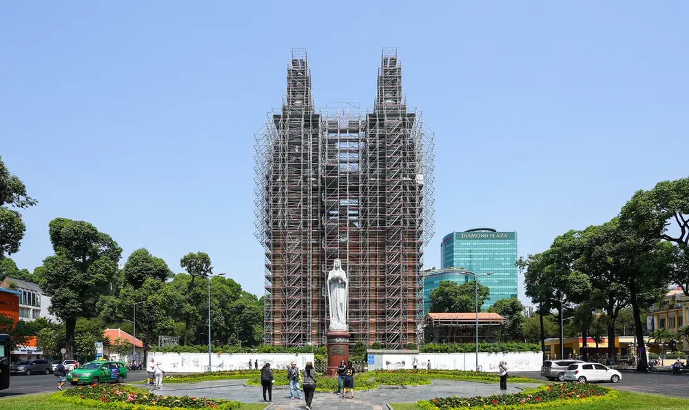 The major restoration of Notre Dame Cathedral began on 01 July 2017, led by Monument Group from Belgium, with an expected completion date in 2027